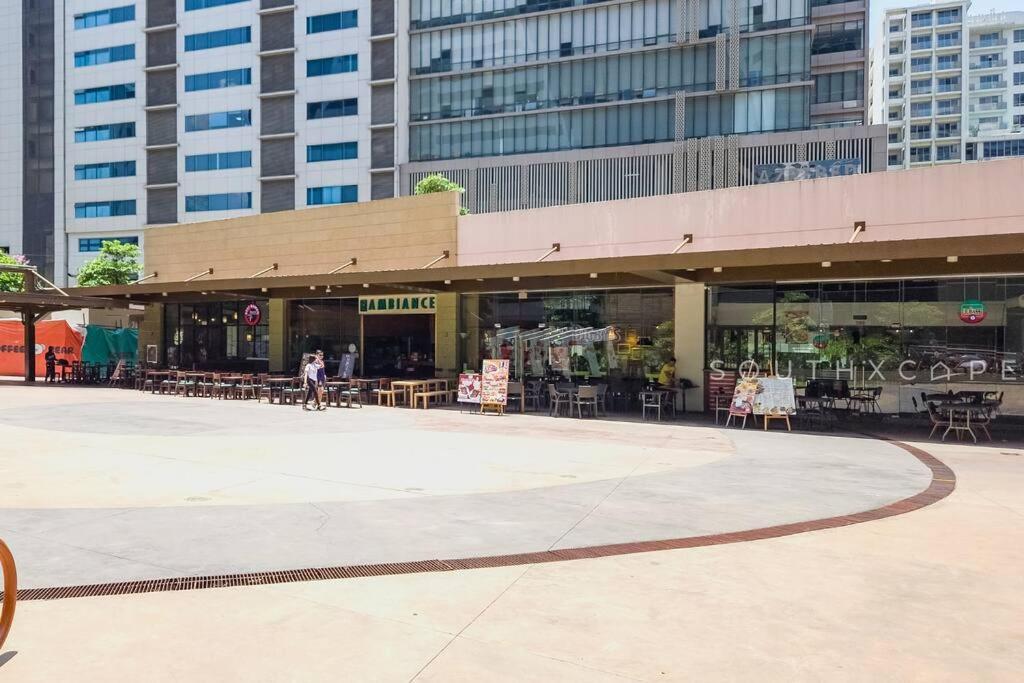 Apartment Furnished In It Park With Pool View, Fast Wifi, Netflix And Pool *