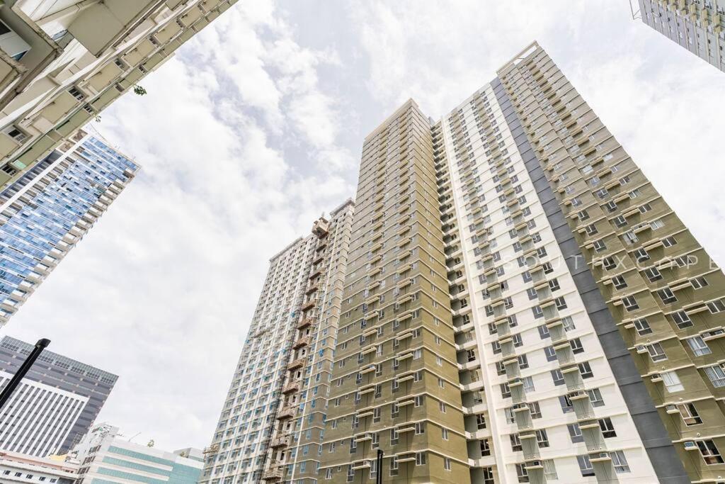 Furnished In It Park With Pool View, Fast Wifi, Netflix And Pool